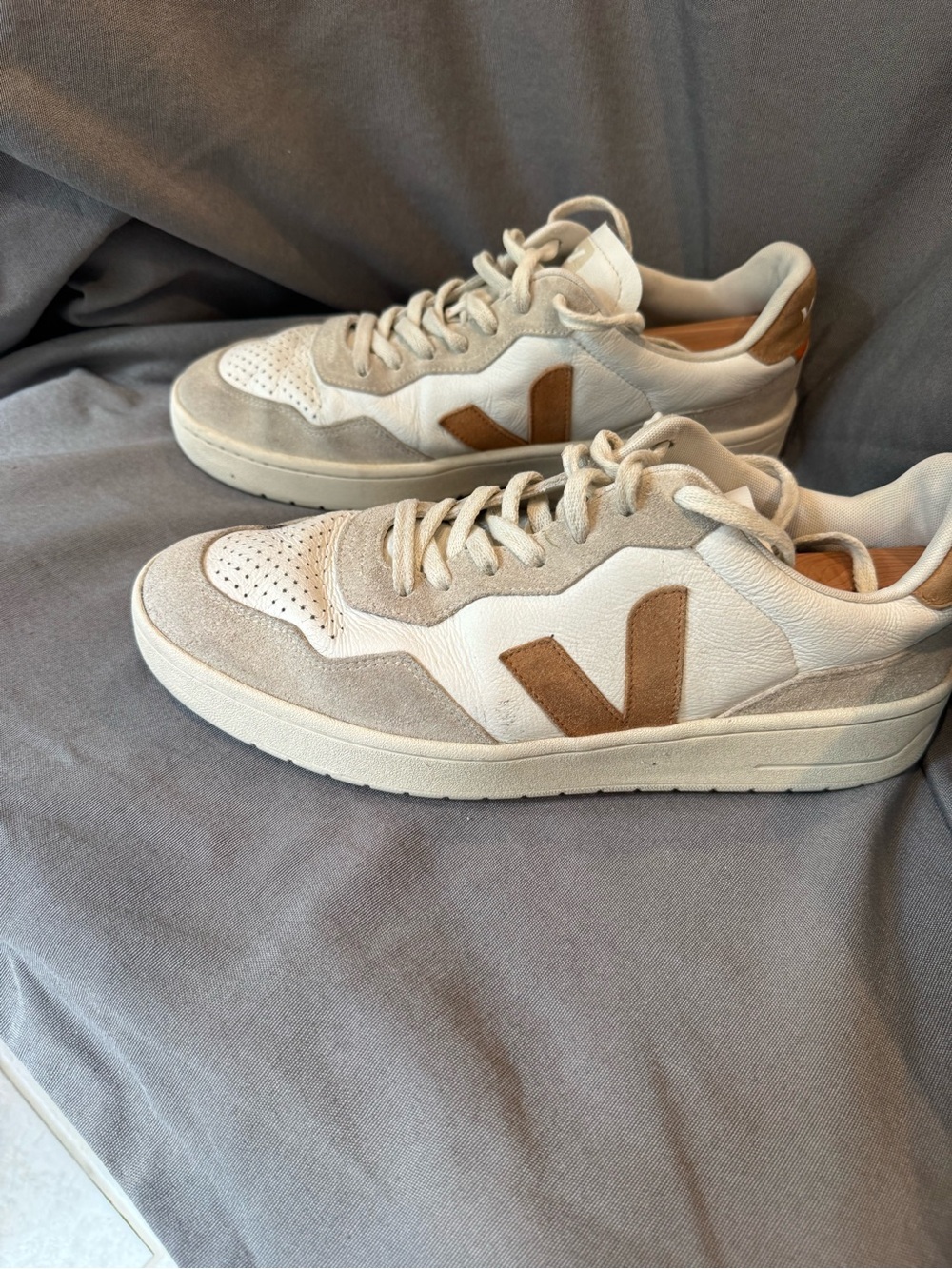 VEJA V-10 Men's Retro C Low-Top Leather Suede Sneakers in White with Tan V 11